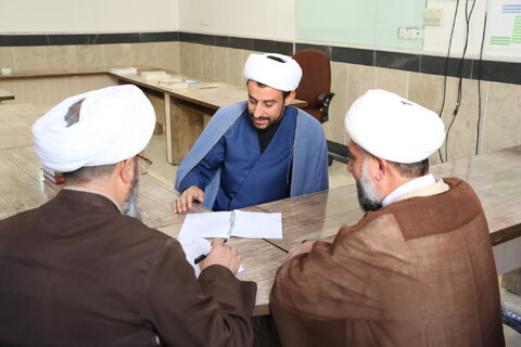 تصاویر| امتحان درس خارج در مدرسه علمیه امیرالمومنین(ع) بیرجند