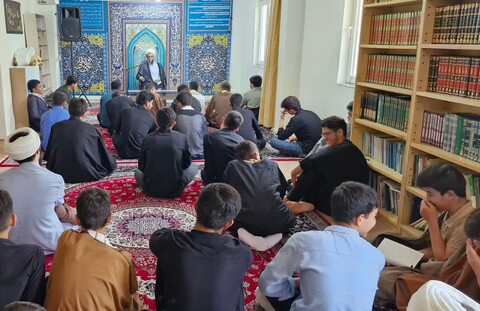تصاویر/ درس اخلاق امام جمعه پارس آباد