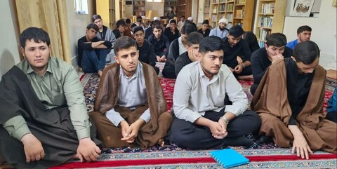 تصاویر/ درس اخلاق امام جمعه پارس آباد