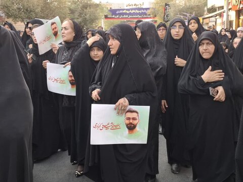 تصاویر/مراسم تشییع پیکر مطهر شهیدکباری در کاشان