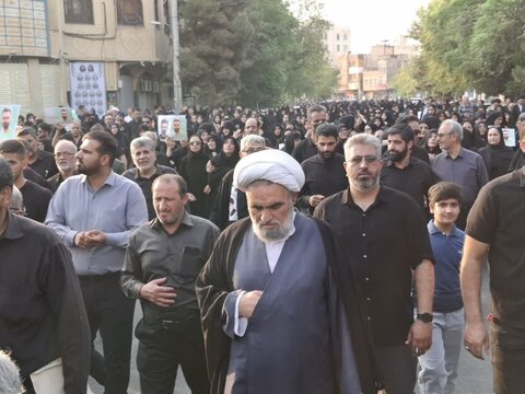 تصاویر/مراسم تشییع پیکر مطهر شهیدکباری در کاشان