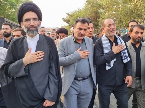 تصاویر/مراسم تشییع پیکر مطهر شهیدکباری در کاشان