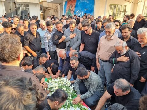 تصاویر/مراسم تشییع پیکر مطهر شهیدکباری در کاشان