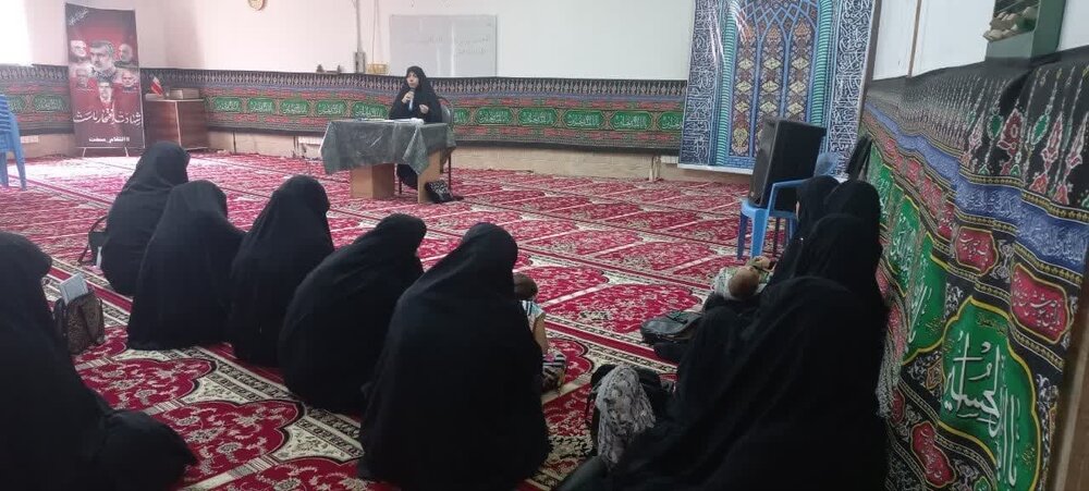 طلاب باید با سلاح تبیین در برابر بدعتها بایستند