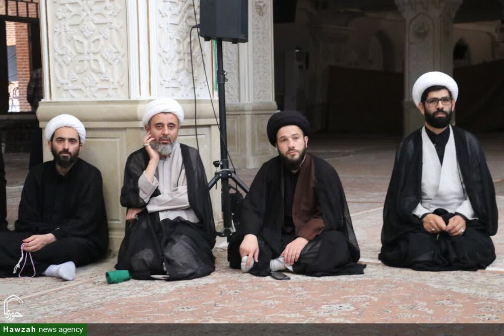 دیدار طلاب جدید الورود حوزه های علمیه استان اردبیل با امام جمعه اردبیل