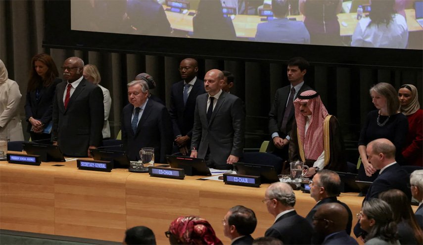 15 دولة تعلن جماعيا اعتزامها الاعتراف بدولة فلسطين