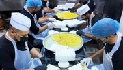 مضيف الإمام الحسين (ع) التابع للعتبة الحسينية يباشر تقديم ثلاث وجبات يوميا للزائرين في عدد من المنافذ الحدودية