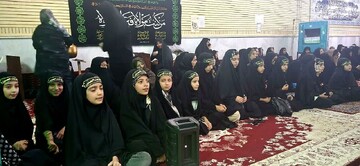 تصاویر/ مراسم شب عزای دردانه ابا عبداللّه الحسین (ع) حضرت رقیه(س)در الیگودرز