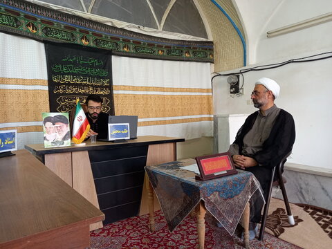 تصاویر/ جلسه دفاعیه تحقیق پایانی طلاب مدرسه علمیه آیت‌الله مدنی کاشانی(ره)