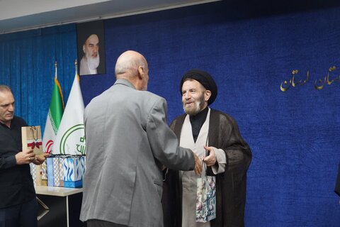 تصاویر مراسم تکریم از موکب داران شهرستان خرم آباد با حضور نماینده ولی فقیه در لرستان