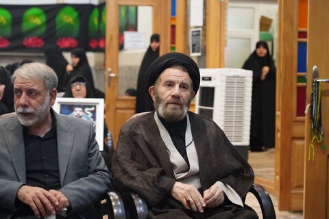 تصاویر مراسم گرامیداشت شهدای جنگ ۱۲ روزه در مدرسه علمیه فاطمیه خواهران خرم آباد