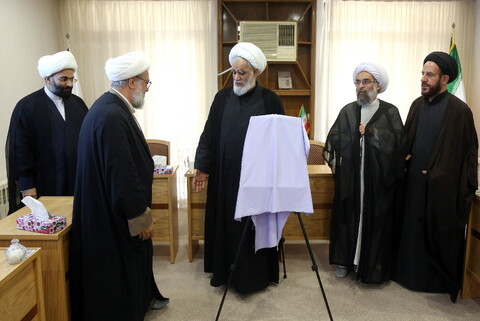 تصاویر/ رونمایی از پوستر همایش ملی پیشتازان انقلاب اسلامی