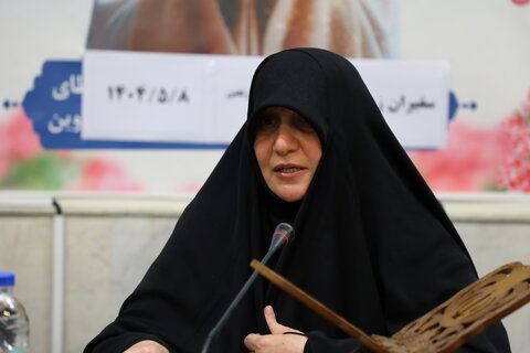 تصاویر / نشست سفیران زینبی کمیته فرهنگی وآموزشی ستاد اربعین حسینی استان قزوین