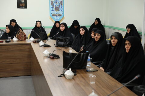 تصاویر / نشست سفیران زینبی کمیته فرهنگی وآموزشی ستاد اربعین حسینی استان قزوین
