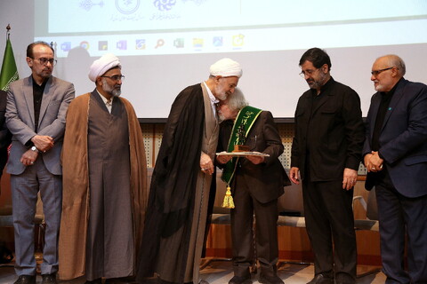 تصاویر/ آیین تکریم و نکوداشت خادمان و خدمتگزارن مجالس حسینی