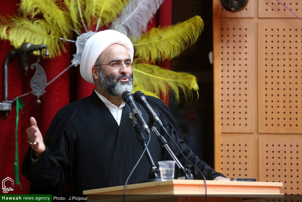 برگزاری چهارمین آیین «مقام مجنون» در قم / نکوداشت ۶ خادمالحسین با اعطای نشان «حبیب»