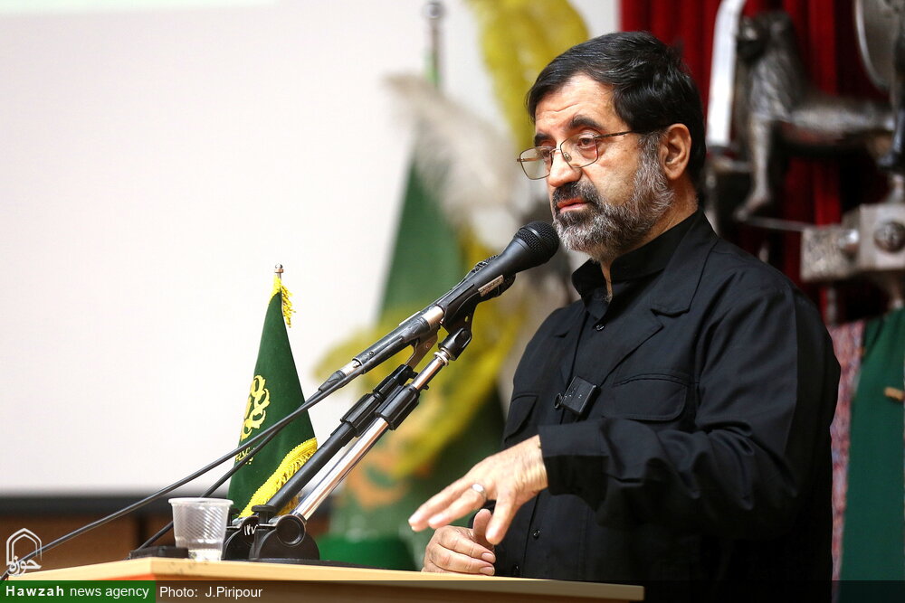 برگزاری چهارمین آیین «مقام مجنون» در قم / نکوداشت ۶ خادمالحسین با اعطای نشان «حبیب»