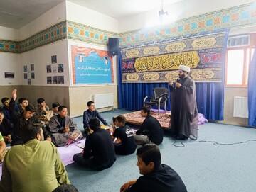 تصاویر/ اختتامیه دوره نخبگانی حوزه علمیه امیرالمومنین علیه السلام قروه درگزین