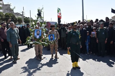 مراسم تشییع شهیدجواد کریم‌کُشته خادم مدرسه علمیه امام جعفر صادق(ع) زاهدان