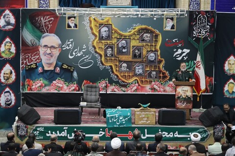 تصاویر /  مراسم چهلمین روز شهادت سپهبد شهید علی شادمانی و شهدای حمله رژیم صهیونسیتی در همدان