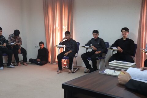 تصاویر/ برگزاری کلاس های میثاق طلبگی حوزه علمیه آذربایجان غربی