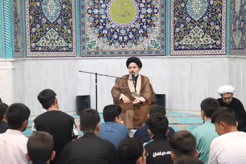 تصاویر/ سخنرانی نماینده ولی فقیه در آذربایجان‌غربی در جمع طلاب جدید الورود حوزه علمیه استان