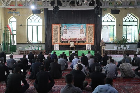 تصاویر /  مراسم گرامیداشت چهلمین روز شهادت حجت الاسلام والمسلمین ترکاشوند و شهید امین کریمی در همدان