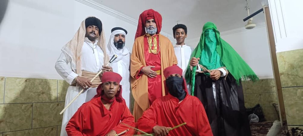 نمایش خرابه و طشت طلا در چهارمین سال متوالی در میناب برگزار شد+ تصاویر