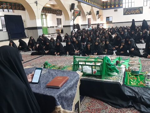 تصاویر/ اجتماع بزرگ بانوان اندوهجرد به مناسبت شهادت حضرت رقیه (س)
