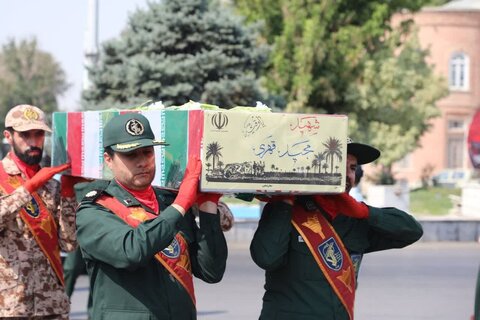 تصاویر/ مراسم تشییع پیکر مطهر شهدای تازه تفحص شده ازمناطق عملیاتی دوپازه وحاج عمران در ارومیه