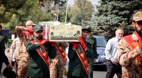 تصاویر/ مراسم تشییع پیکر مطهر شهدای تازه تفحص شده ازمناطق عملیاتی دوپازه وحاج عمران در ارومیه