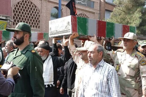 تصاویر/ مراسم تشییع پیکر مطهر شهدای تازه تفحص شده ازمناطق عملیاتی دوپازه وحاج عمران در ارومیه