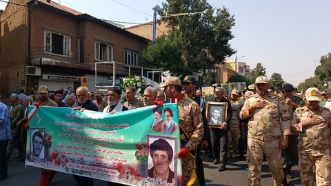 تصاویر/ مراسم تشییع پیکر مطهر شهدای تازه تفحص شده ازمناطق عملیاتی دوپازه وحاج عمران در ارومیه