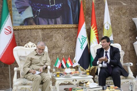 تصاویر/  بازدید معاون وزیر کشور از  در پایانه مرزی تمرچین و حاج عمران