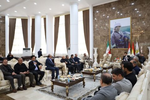 تصاویر/  بازدید معاون وزیر کشور از  در پایانه مرزی تمرچین و حاج عمران