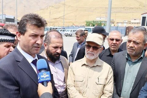 تصاویر/  بازدید معاون وزیر کشور از  در پایانه مرزی تمرچین و حاج عمران