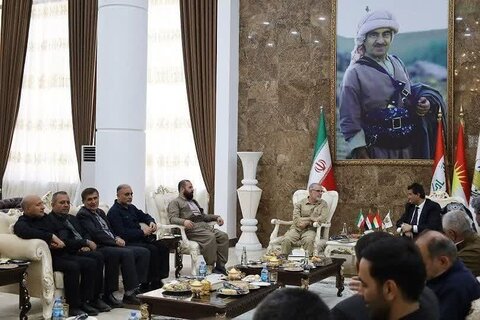 تصاویر/  بازدید معاون وزیر کشور از  در پایانه مرزی تمرچین و حاج عمران