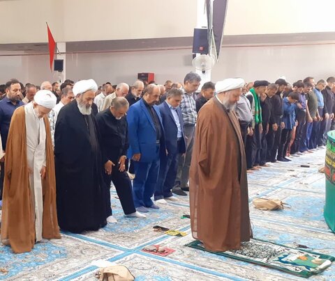 تصاویر/ اقانه نماز عبادی سیاسی جمعه آران  وبیدگل