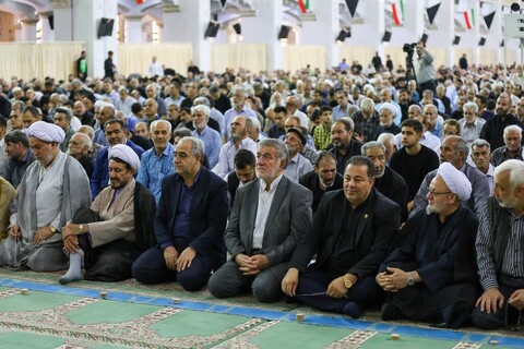 تصاویر/ اقامه نماز جمعه در تبریز