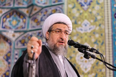 تصاویر/ اقامه نماز جمعه در تبریز