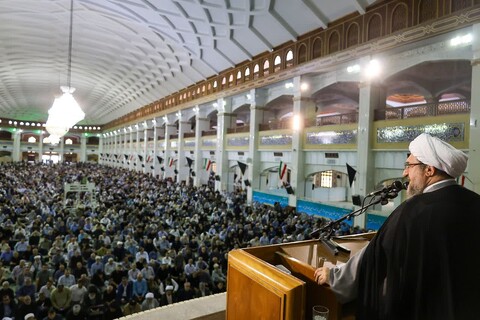 تصاویر/ اقامه نماز جمعه در تبریز