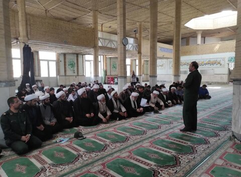 گردهمایی اعضای گردان ۳۱۳ بقیة الله الاعظم (عج) طلاب و روحانیون بسیجی در مسجد جامع ملایر