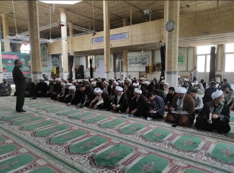 گردهمایی اعضای گردان ۳۱۳ بقیة الله الاعظم (عج) طلاب و روحانیون بسیجی در مسجد جامع ملایر