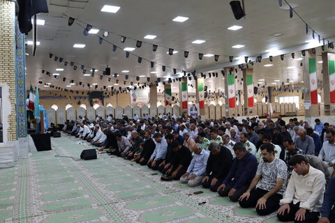 نمازجمعه دیر به روایت تصویر