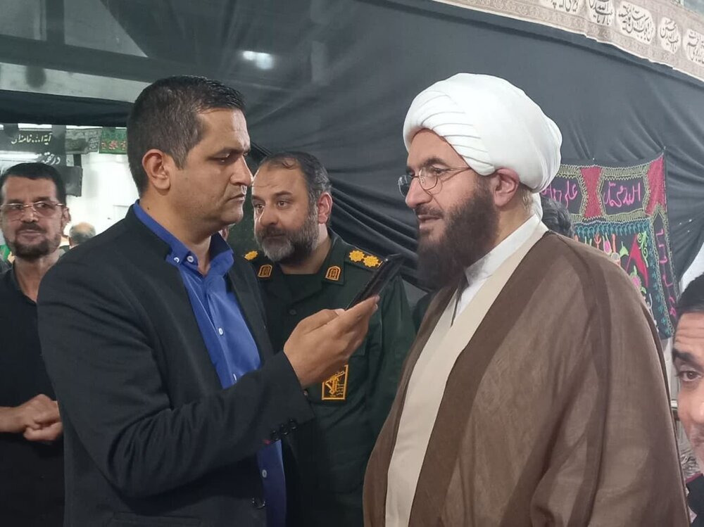 نماز جمعه نقش حمایتی از مسئولان را ایفا می‌کند