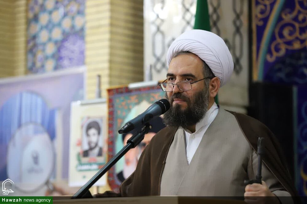 پیام محوری قرآن در مقابله با استکبار جهانی، نه ظلم کن و نه ظلم بپذیر