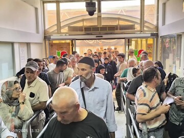 تصاویر/ استقبال امام جمعه ماکو از زوار اربعین کشورهای حوزه قفقاز در مر بازرگان