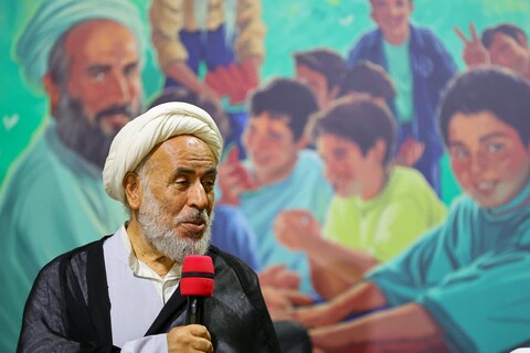 تصاویر | آیین تجلیل از گردآورندگان کتاب عبای گچی