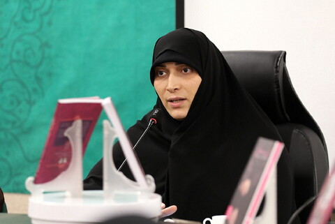 تصاویر/  مراسم رونمایی از دو اثر تازه کارگروه تجربه‌نگاری فرهنگی