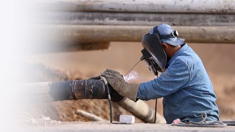 تصاویر گام بلند بسیج سازندگی برای رفع تنش بی آبی در لرستان